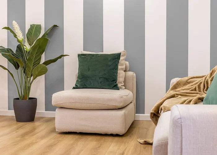 - Luxury E Centro A 3' Design & Netflix Lecco