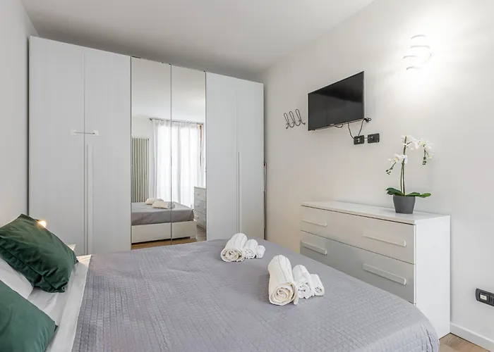 - Luxury E Centro A 3' Design&netflix * Lecco